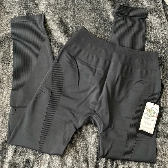 Alphalete Ozone leggings - Picture 1 of 2